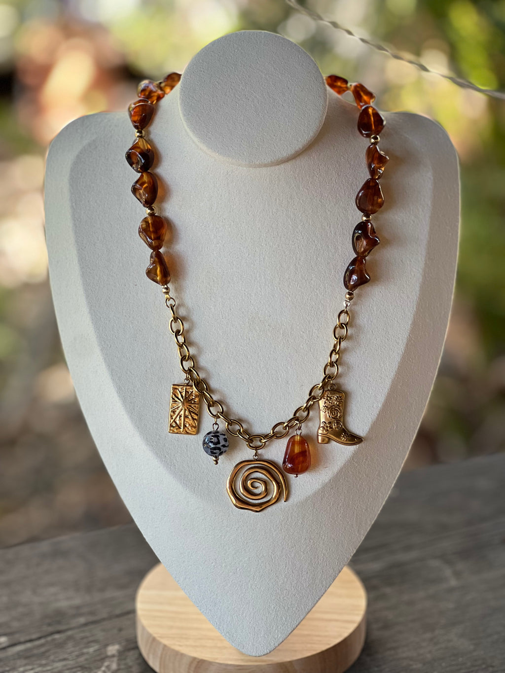 Collier LILA