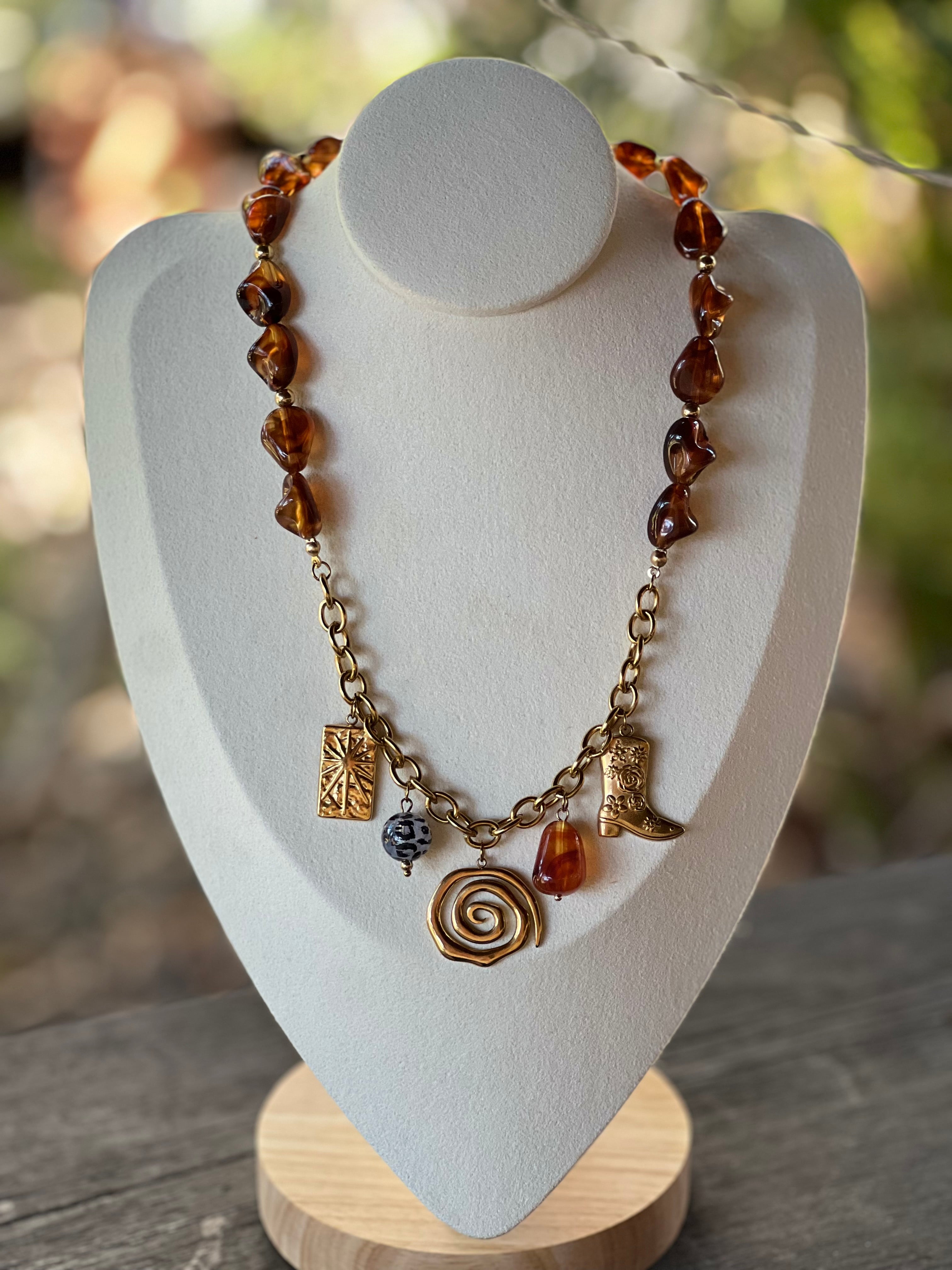 Collier LILA